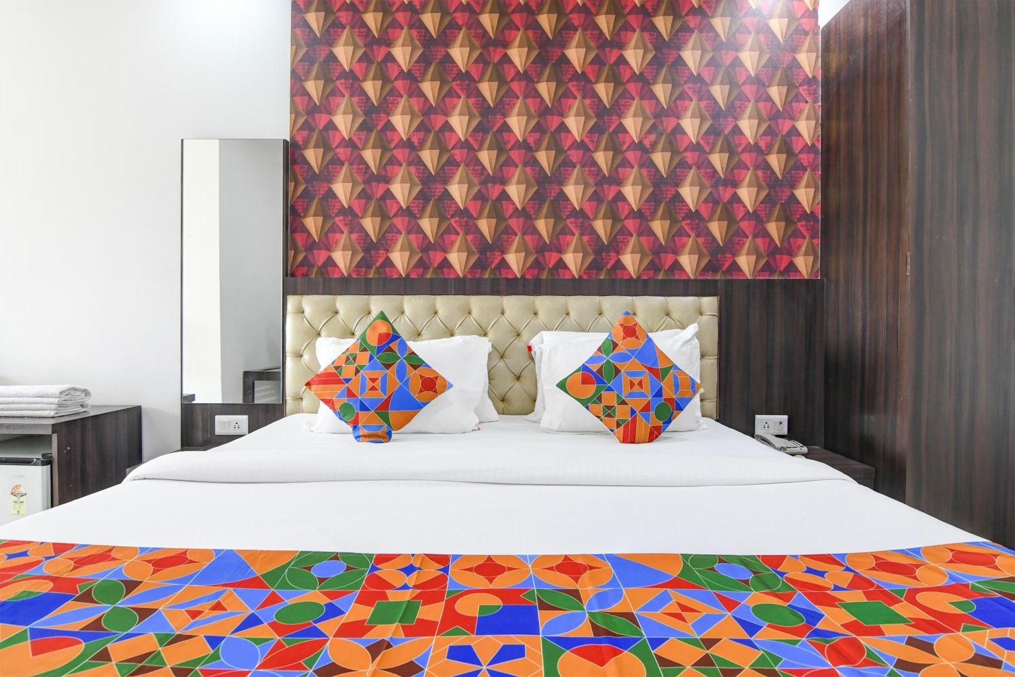 Fabhotel Prime Eco Park - New Town Hotel 3*