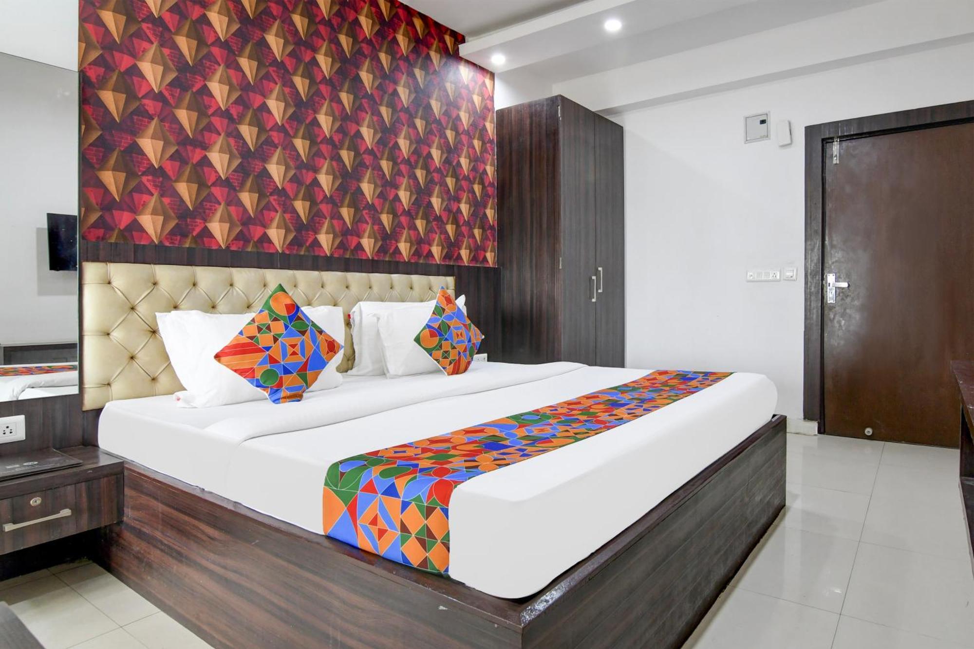 Fabhotel Prime Eco Park - New Town Kolkata