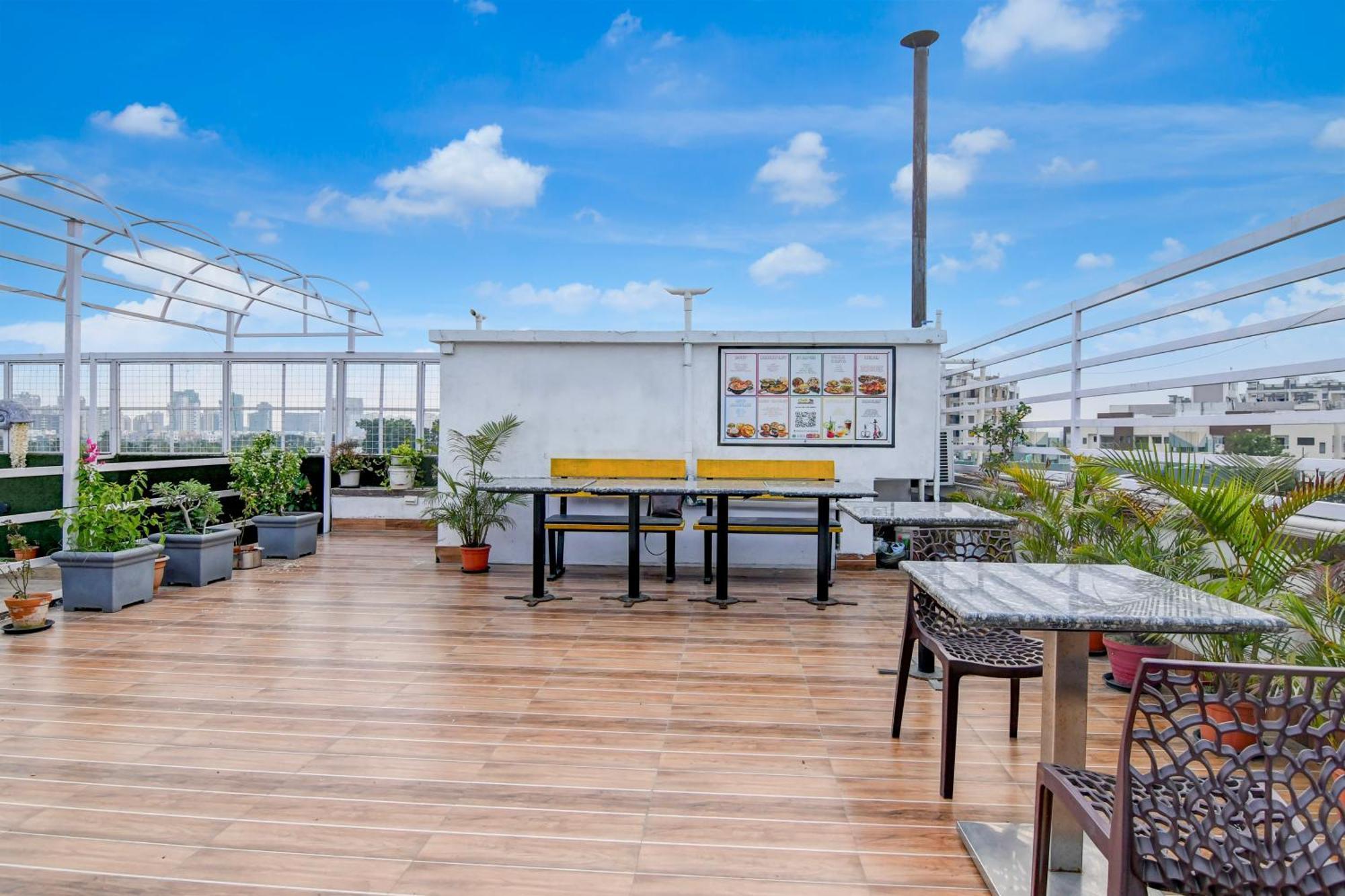 Fabhotel Prime Eco Park - New Town Kolkata